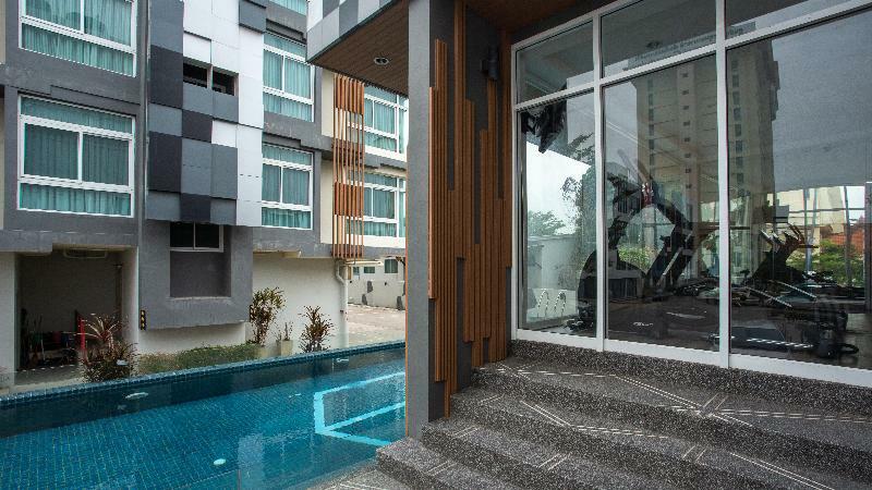 Prime Square Hotel Chiang Mai Bagian luar foto