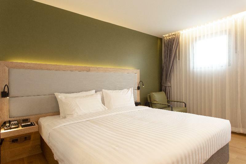 Prime Square Hotel Chiang Mai Bagian luar foto