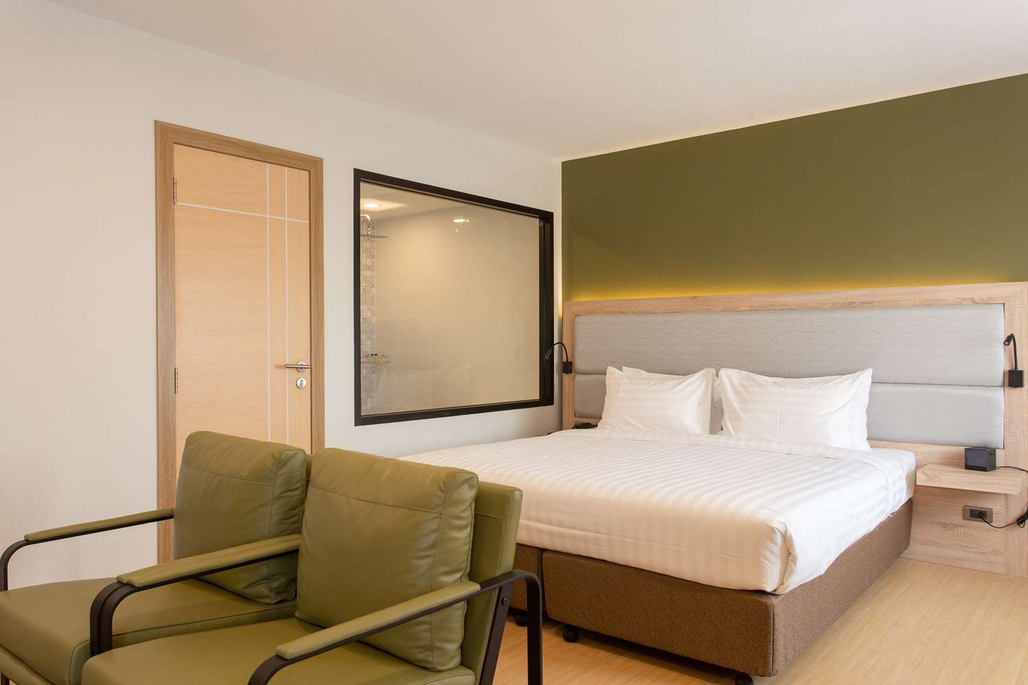 Prime Square Hotel Chiang Mai Bagian luar foto